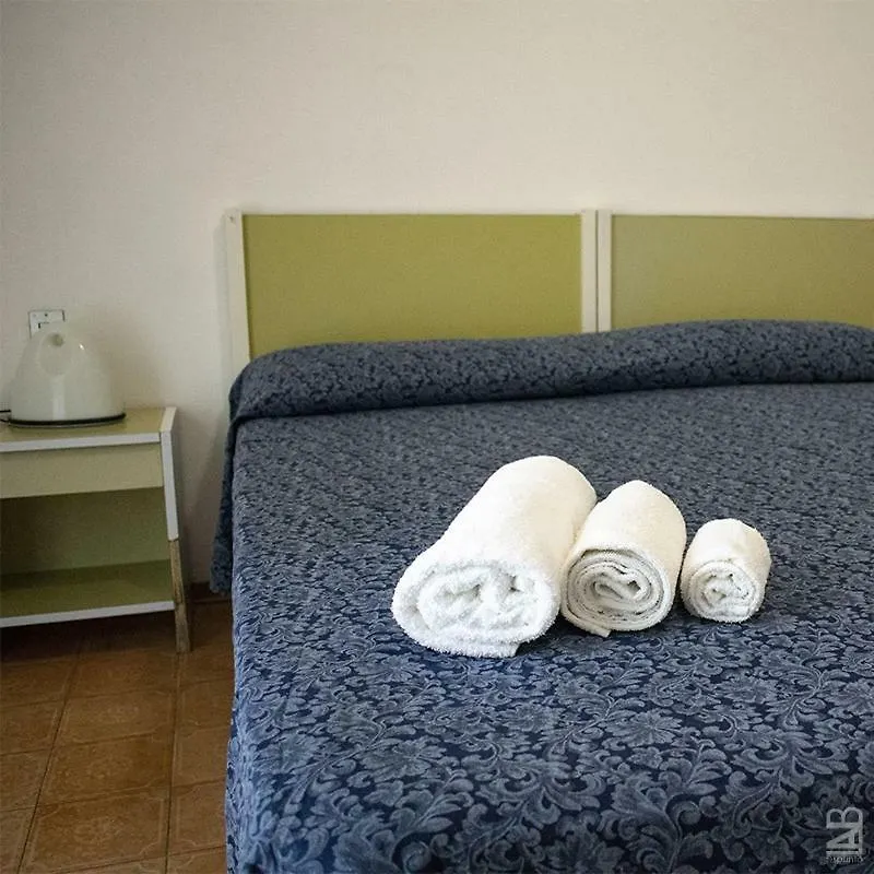 Hotel Kitty Milano Marittima 4*,